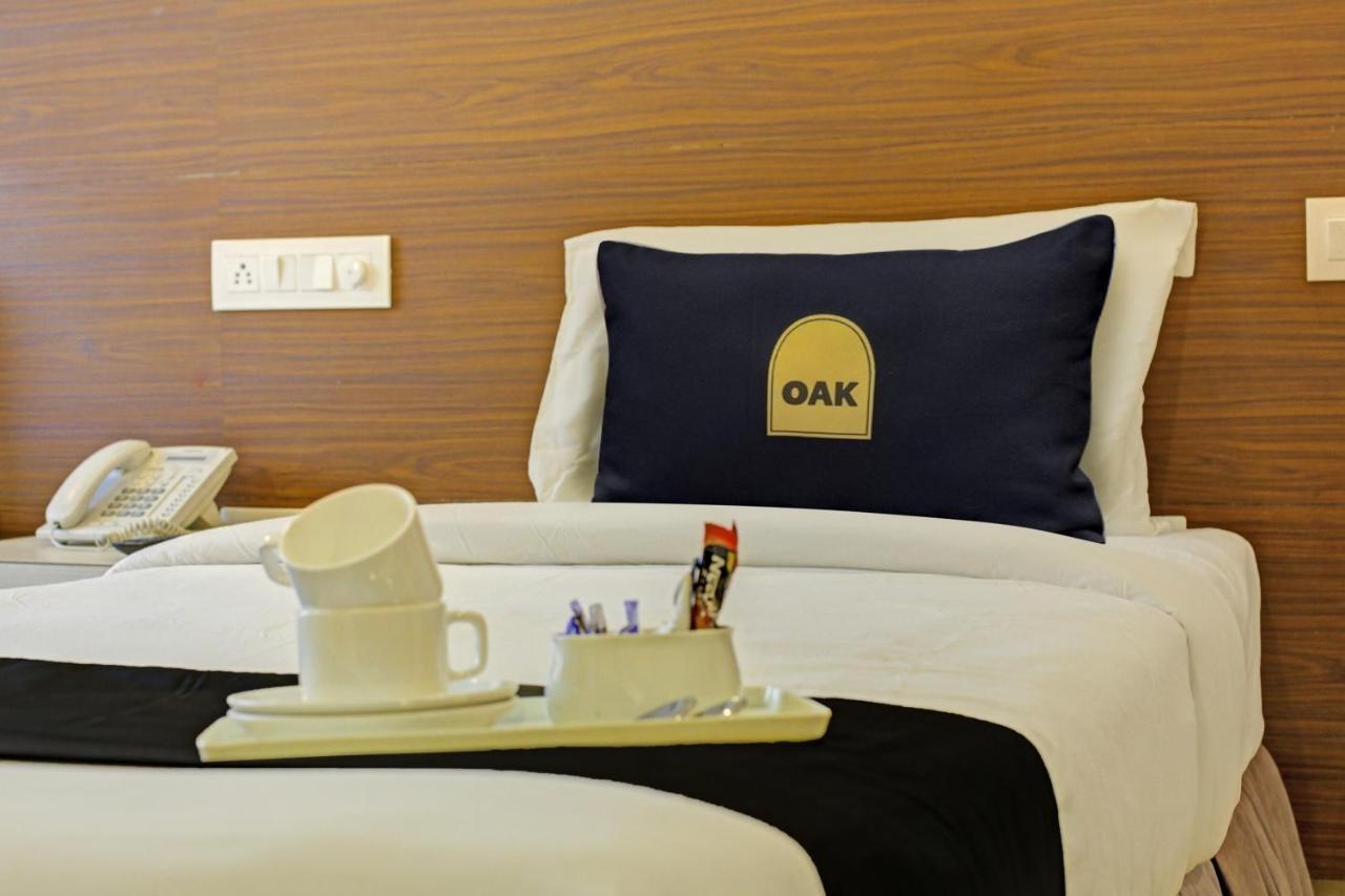 Townhouse Oak Safdarjung Hotel New Delhi Eksteriør billede