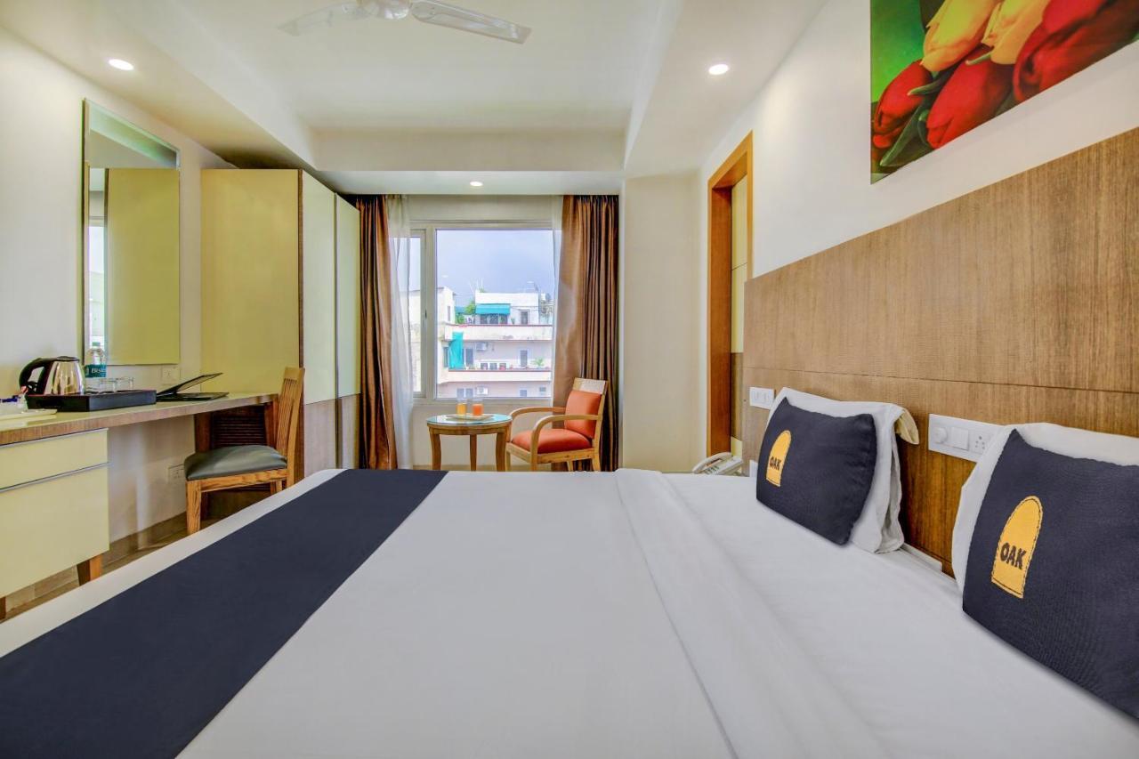 Townhouse Oak Safdarjung Hotel New Delhi Eksteriør billede